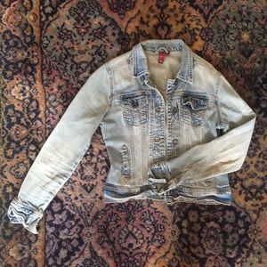 Tight Fit Denim Jacket